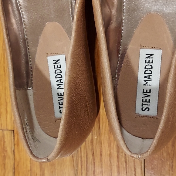 NWOT Women's Steve Madden Tan Leather Flats Size  8 - Picture 2 of 10